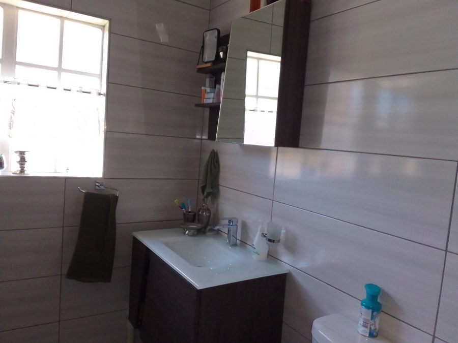5 Bedroom Property for Sale in Geelhoutpark North West